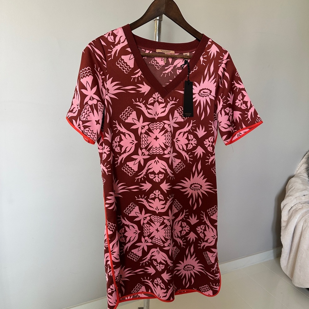 Scotch & Soda Floral V-Neck Dress in Pink